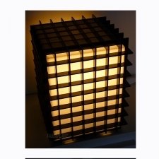 Lampe BEE plexiglas transparent et noir
