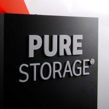 Présentoir lumineux PURE STORAGE