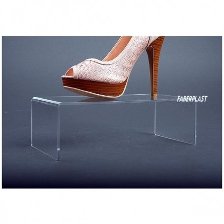 PRESENTOIR DE CHAUSSURES PLEXIGLAS (MÉTHACRYLATE – PMMA) “PEPA”