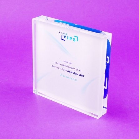 Tombstone Trophée Plexiglas VIPS