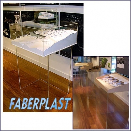 Couverture Plexiglas Maquette Avec Support