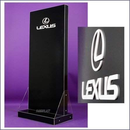 Présentoir Monolithe Lexus