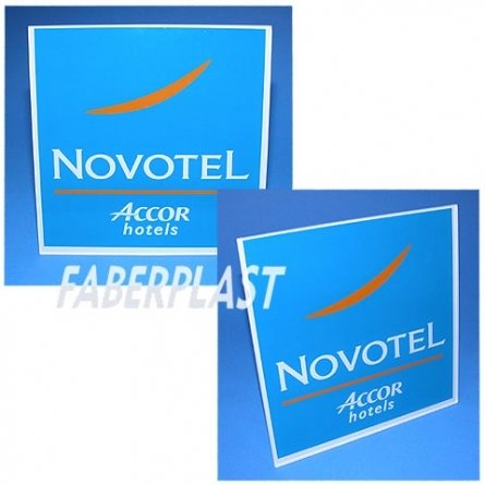 Plaque Plexiglas Novotel
