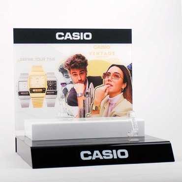 Presentoirs plexiglas sur pied personnalisés