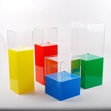 Vitrines d'exposition plexiglas